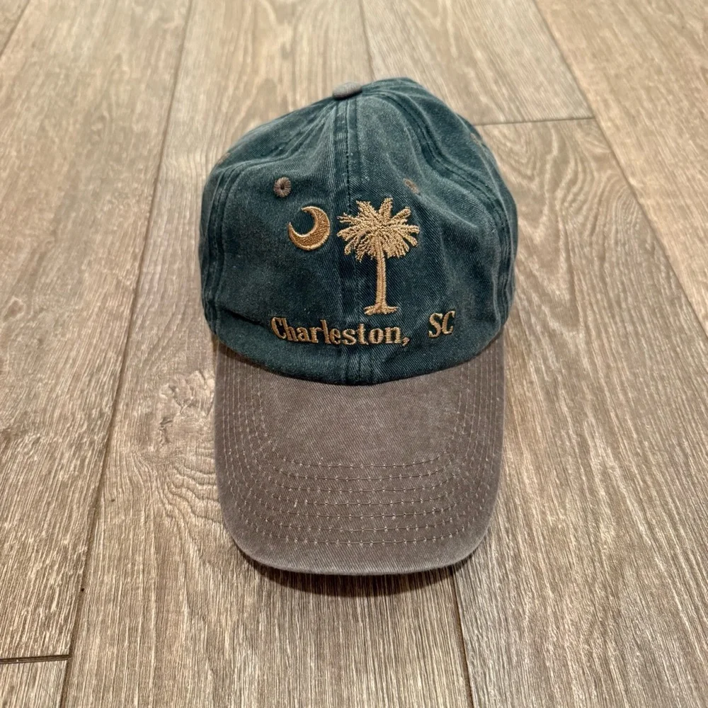 Charleston Hat - Picture 1 of 3